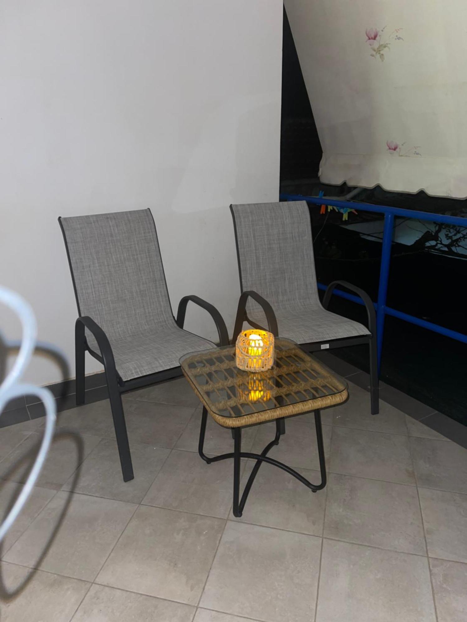 Gezos Apartment Himare Bagian luar foto